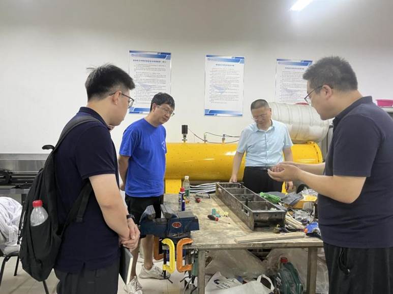 0d0f8eb23da0739ad264689c58cdc15 0d0f8eb23da0739ad264689c58cdc15